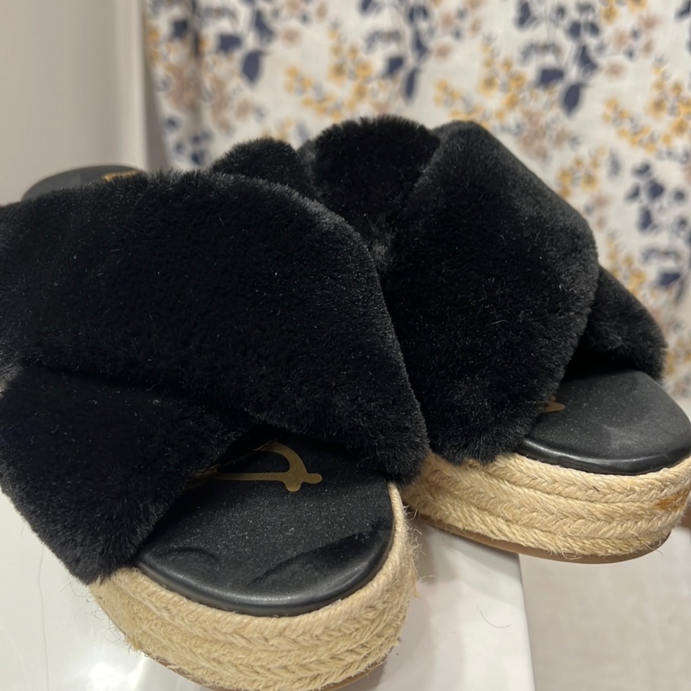 Sam Edelman Platform Faux fur slides